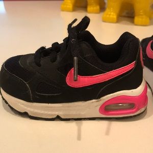 Toddler Nike airmax girls
